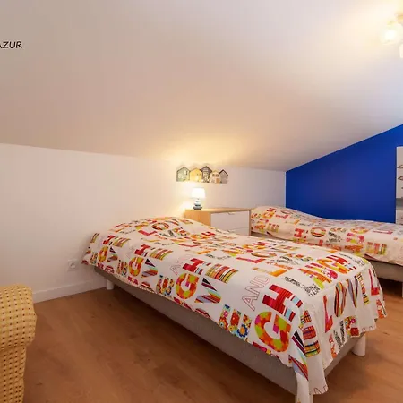 Villa Avec Piscine En Born 13 Personnes